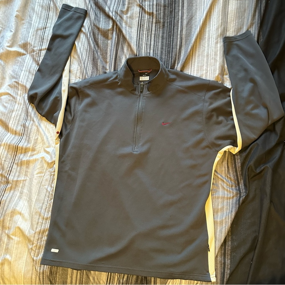 Nike Dri-Fit Half Zip Pullover Men’s Size Medium Grey And Cream